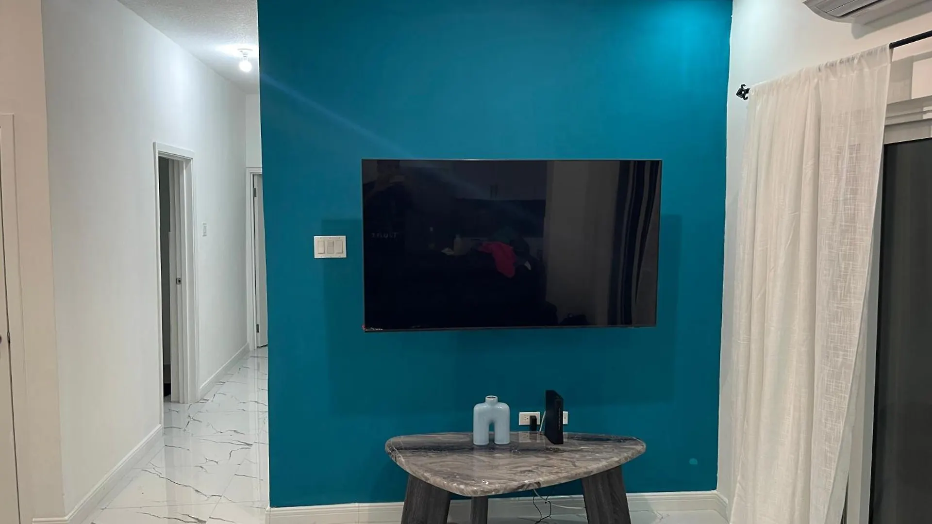 Camrose By The Curve 2Bd 2Ba Apartman Kingston Jamaica